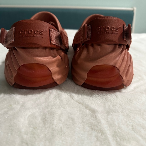 NWOT CROCS SALEHE BEMBURY Collaboration - Picture 3 of 4